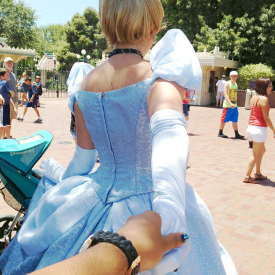 《Follow Me》迪士尼公主們要帶我去哪裡呢？