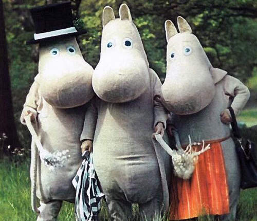 詭異《嚕嚕米真人版》到底為什麼要露出人的手啦啊啊啊...