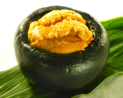 奢侈《海膽肉包》你會捨得吃嗎? 奢侈《海膽肉包》你會捨得吃嗎?