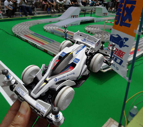 日本改裝四驅車　樣子怎麼跟當初自己play時不太一樣呢？