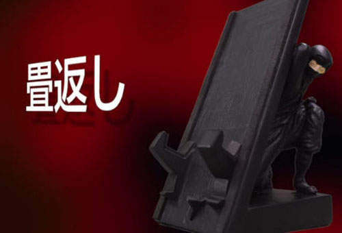 超新奇《忍者戰鬥手機座》  比玩手機還要有戲吶