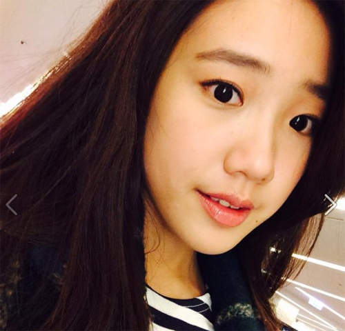 牙牙Alice　五月天「擁抱2014」MV中9981這個亮點女孩