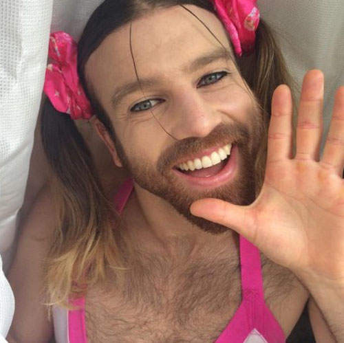 鬍鬚女新寫真「永遠の髭少女」 戰鬥女僕的萌樣滿點大爆發 鬍鬚女新寫真「永遠の髭少女」 戰鬥女僕的萌樣滿點大爆發