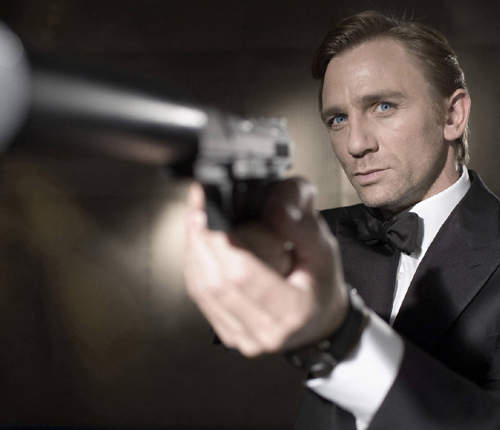 《國外俳優的拿槍姿勢選拔》快來曬出你覺得最帥的拿槍姿勢啊~(指) 《國外俳優的拿槍姿勢選拔》快來曬出你覺得最帥的拿槍姿勢啊~(指)