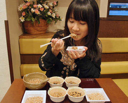 《納豆吃到飽》臭到我都快要流口水啦 《納豆吃到飽》臭到我都快要流口水啦