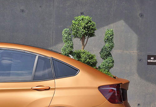 屁屁新概念《BMW Deep Orange 4》怎麼長出樹了呢？