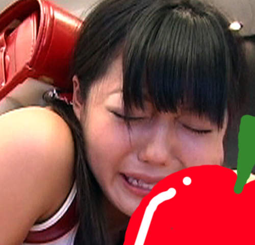 紅色的硬式雙肩背書包　意想不到在肯亞也大流行？