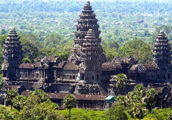 TripAdvisor《世界十大景點》排行榜 第一名是好遠好神秘的~ TripAdvisor《世界十大景點》排行榜 第一名是好遠好神秘的~