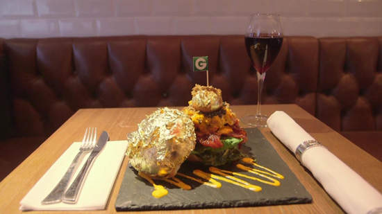 《世界上最貴的漢堡》我還是用眼睛吃就好了(遠目) 《世界上最貴的漢堡》我還是用眼睛吃就好了(遠目)