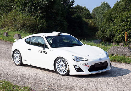《Toyota 86 CS-R3》拉力賽道甩尾預備 《Toyota 86 CS-R3》拉力賽道甩尾預備