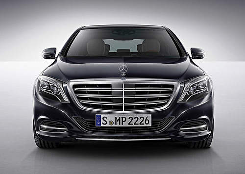 V12引擎助陣《賓士S600》強力黑頭車現身底特律 V12引擎助陣《賓士S600》強力黑頭車現身底特律