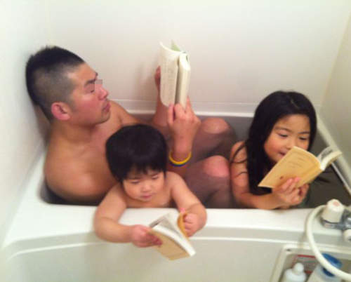 日本人《和爸媽泡澡到幾歲》是不是你想的那樣子呢? 日本人《和爸媽泡澡到幾歲》是不是你想的那樣子呢?