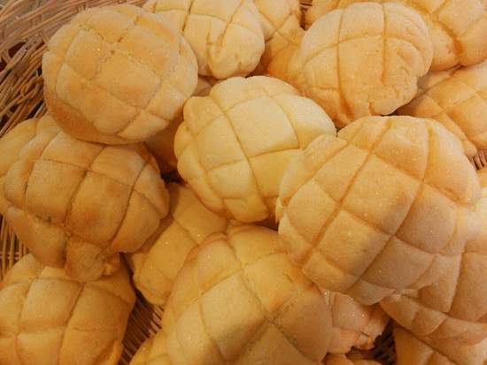 《菠蘿麵包貝雷帽》要來一個剛出爐的菠蘿麵包嗎？