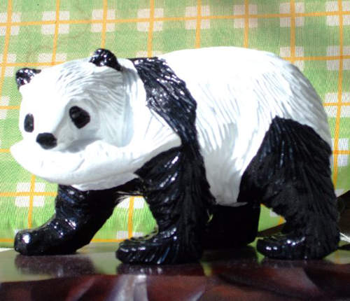 網友大改土產《木雕熊》北海道的各位~抱歉惹(塗) 網友大改土產《木雕熊》北海道的各位~抱歉惹(塗)