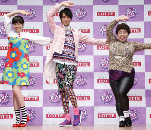 跳不停的《Fit`s口香糖》廣告最新版 全新代言人也上任囉♥ 跳不停的《Fit`s口香糖》廣告最新版 全新代言人也上任囉♥