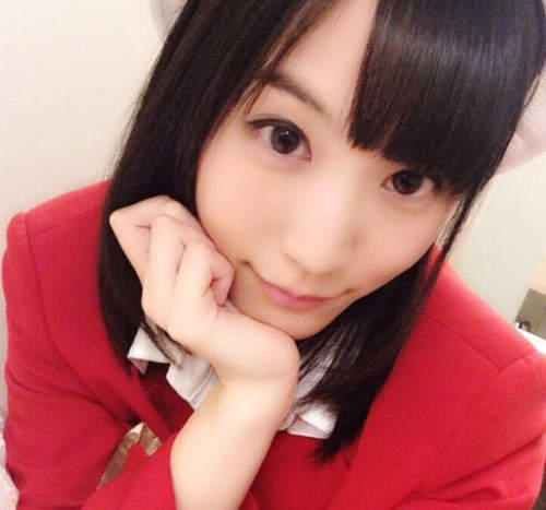 濱田由梨　手遮住雙峰也擋不住那吸睛的宅宅美人痣