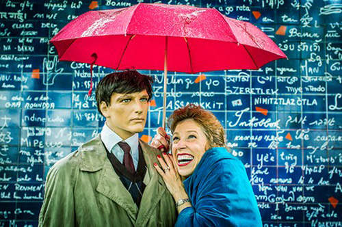 剩女的《假人家庭》她的女兒長得真詭異⊙＿⊙