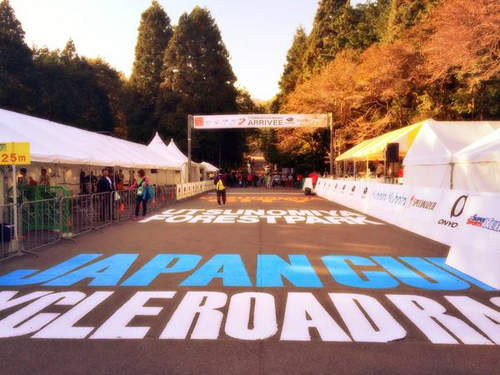 《飆速宅男效應?》日本女性公路車迷爆增 歐洲選手超興奮? 《飆速宅男效應?》日本女性公路車迷爆增 歐洲選手超興奮?