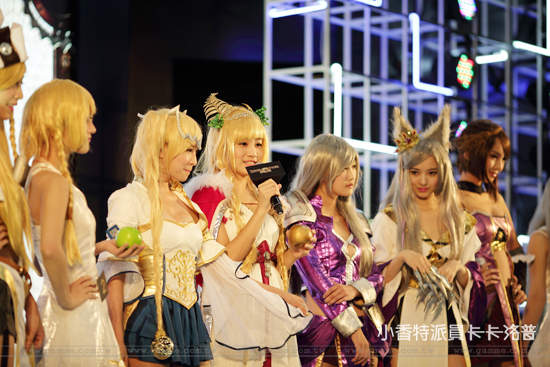 宅宅特派員《2014香港動漫電玩節》也是熱鬧滾滾唷