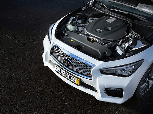 2.0升引擎入列《Infiniti Q50》心臟小顆一樣夠力? 2.0升引擎入列《Infiniti Q50》心臟小顆一樣夠力?