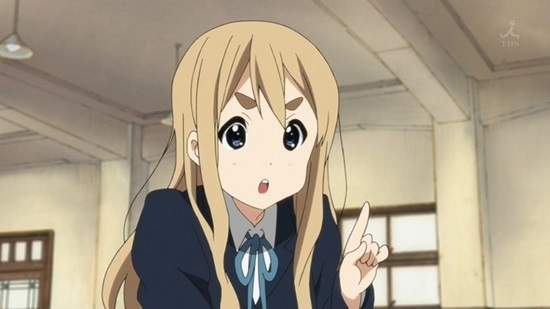 5周年紀念《K-ON輕音部 x KORG》小紬的肩背式鍵盤，限量是殘酷的