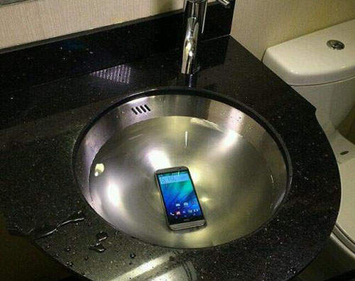 網友發現HTC One (M8) 還有隱藏功能未公佈  竟然是.... 網友發現HTC One (M8) 還有隱藏功能未公佈  竟然是....