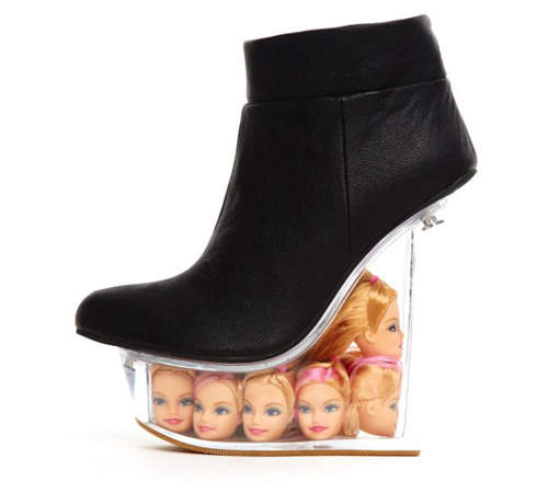 獵奇又可愛的《芭比人頭鞋》也可以把肯尼一起踩腳下喔(奸) 獵奇又可愛的《芭比人頭鞋》也可以把肯尼一起踩腳下喔(奸)