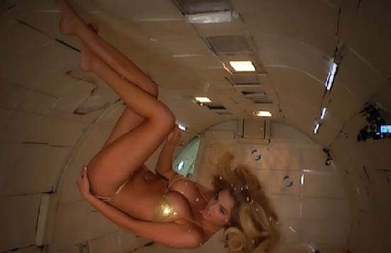 Kate Upton《漂浮的ㄋㄟㄋㄟ》動圖 看得我都不想眨眼了 Kate Upton《漂浮的ㄋㄟㄋㄟ》動圖 看得我都不想眨眼了