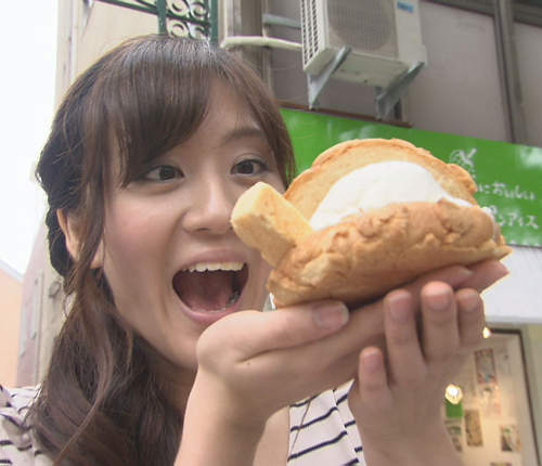 《冰淇淋菠蘿包》金澤高中女生間的人氣排隊美食♥