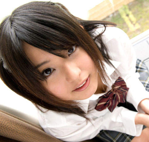 男生覺得「就算是故意的也很可愛」的女生動作