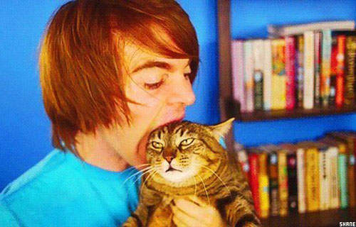 《被貓嫌棄的人類》貓說不要就是要～（白目）