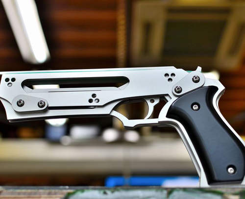 「Lynx」橡皮筋手槍 不鏽鋼的打起來會更加過癮 「Lynx」橡皮筋手槍 不鏽鋼的打起來會更加過癮