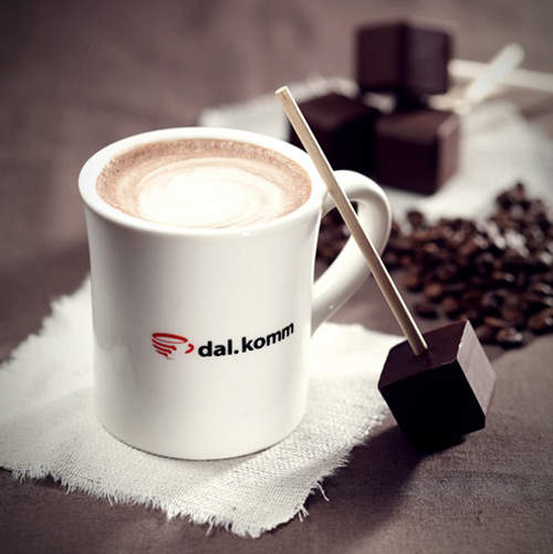 韓咖啡廳《方塊巧克力牛奶》想多濃就自己攪拌~ 韓咖啡廳《方塊巧克力牛奶》想多濃就自己攪拌~