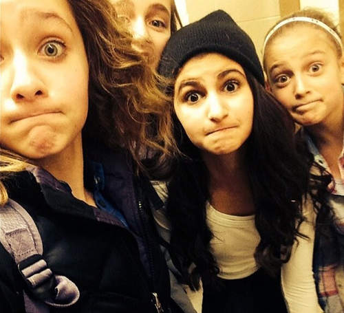 新流行拍照式《反鴨子嘴》不准嘟嘴那就憋嘴......? 新流行拍照式《反鴨子嘴》不准嘟嘴那就憋嘴......?