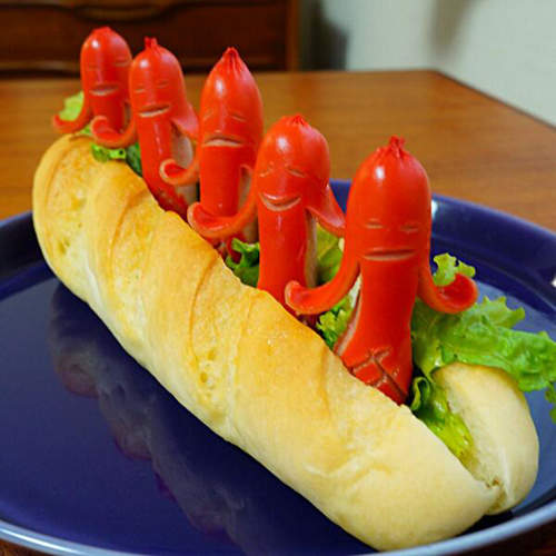 日本卡通便當《香腸人》大舉入侵 其實有點噁心的可愛(?) 日本卡通便當《香腸人》大舉入侵 其實有點噁心的可愛(?)