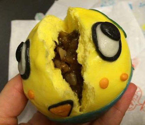 恐怖《船梨精肉包》限量開賣 每一口都像在看著你吃一樣... 恐怖《船梨精肉包》限量開賣 每一口都像在看著你吃一樣...