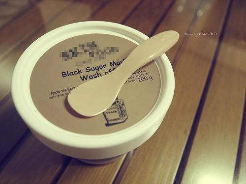 韓妝小撇步《用面膜棒畫眼線》任何道具在彩妝師手上都無敵阿