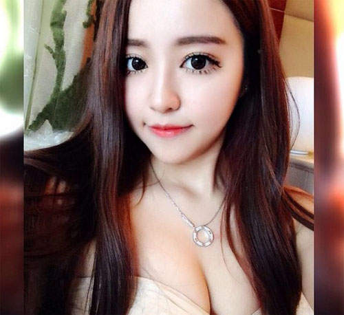 側臉正妹葛小允 不管左臉右臉都一樣可愛 側臉正妹葛小允 不管左臉右臉都一樣可愛