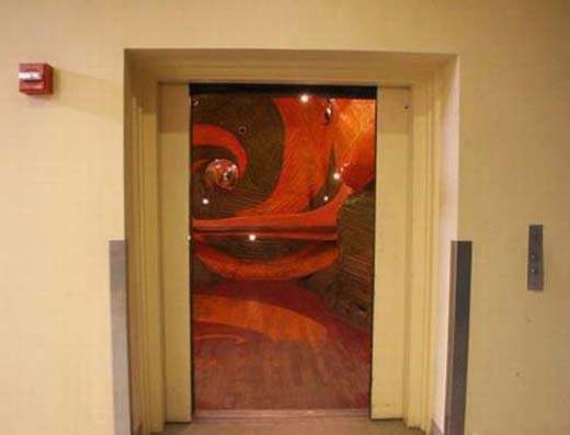 《電梯裡的異世界》藏在紐約皇后區的秘密設計