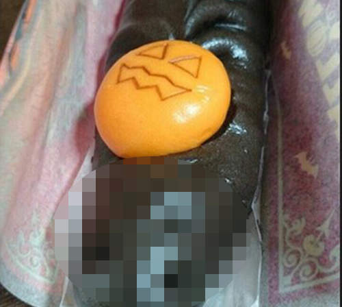 《迪士尼搞怪餐點》這女孩買到一個悲劇(囧) 《迪士尼搞怪餐點》這女孩買到一個悲劇(囧)