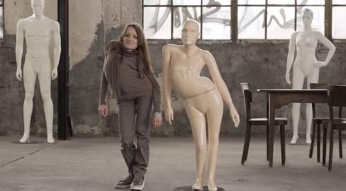 讓人過目難忘的《假人模特兒》連毛都露出來有事嗎XD