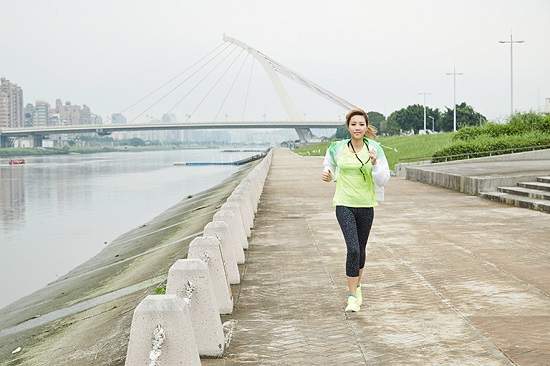 「Lin距離」台前幕後大直擊 天生歌姬A-Lin用音樂走過低潮 懷抱感謝,堅定踏向每個舞台 「Lin距離」台前幕後大直擊 天生歌姬A-Lin用音樂走過低潮 懷抱感謝,堅定踏向每個舞台