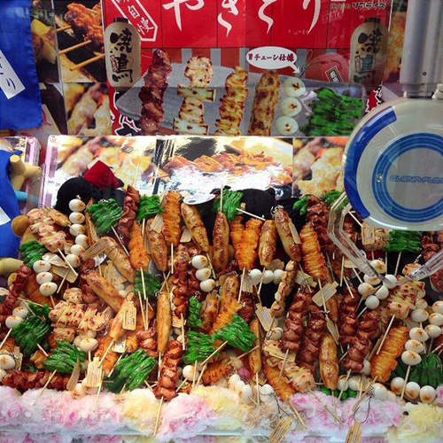 日本各地《夾娃娃機》中的珍奇景品　最吸引你的又會是哪一台呢（指）