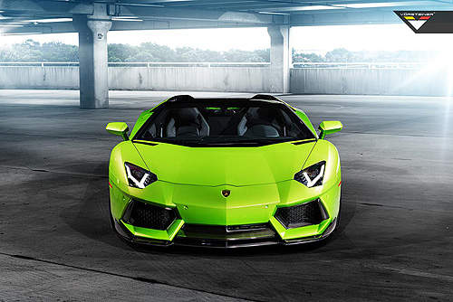 上空大牛《Lamborghini Aventador》看Vorsteiner巧手改造