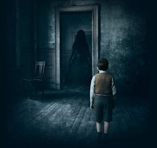 電影《顫慄黑影2：死亡天使》40年後黑衣女人還沒被超渡...