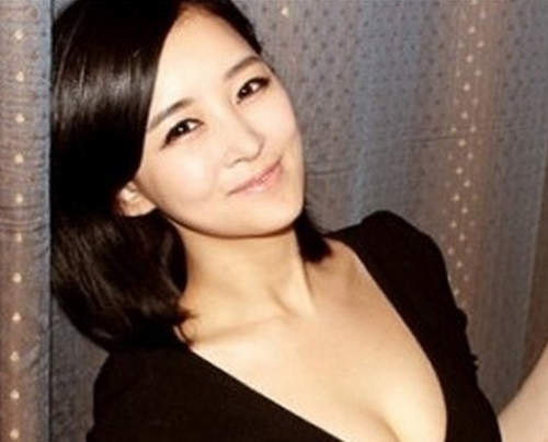 深溝美女《李樓菲》和八字奶吳仁惠有得拼(//▽//) 深溝美女《李樓菲》和八字奶吳仁惠有得拼(//▽//)