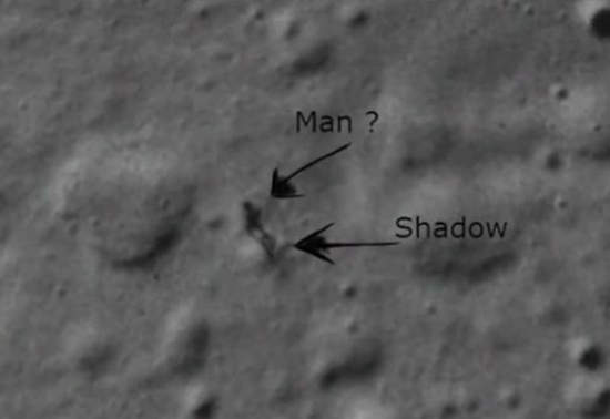 《月亮上的人影》谷歌地圖發現外星人了嗎? 《月亮上的人影》谷歌地圖發現外星人了嗎?