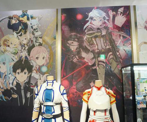 《秋葉原刀劍神域展》好想試穿詩乃的露屁屁裝哦…… 《秋葉原刀劍神域展》好想試穿詩乃的露屁屁裝哦……