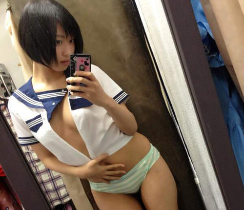 《寫真女星自拍社》超過百位寫真女星加入的新人氣社團♥ 《寫真女星自拍社》超過百位寫真女星加入的新人氣社團♥