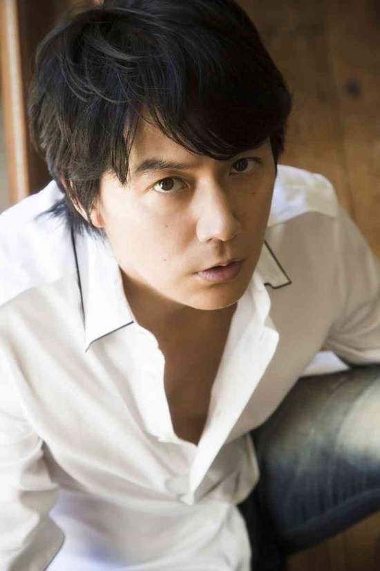 《福山雅治男性限定聖誕節Live》送給童貞男性的小禮物是…… 《福山雅治男性限定聖誕節Live》送給童貞男性的小禮物是……